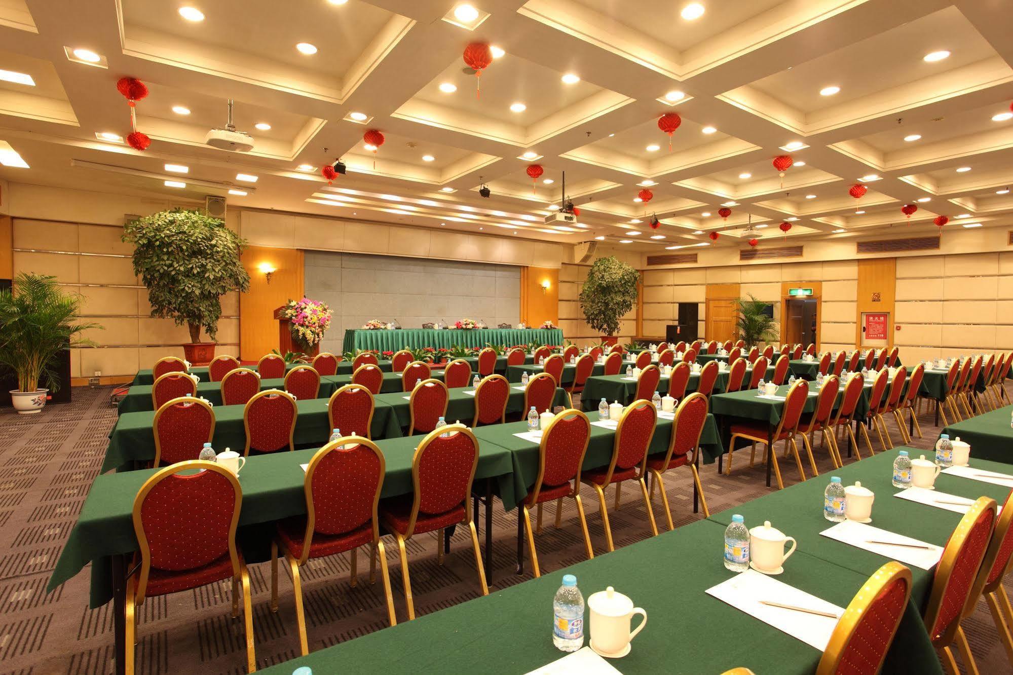 Weilai Conifer Hotel Zhengzhou Exterior foto