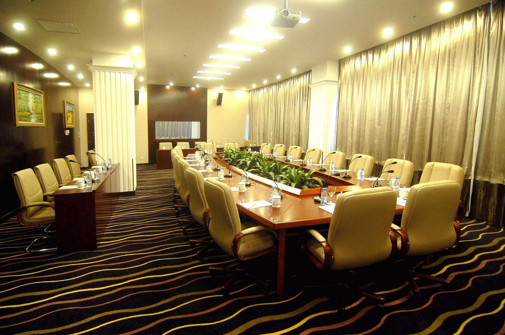 Weilai Conifer Hotel Zhengzhou Exterior foto